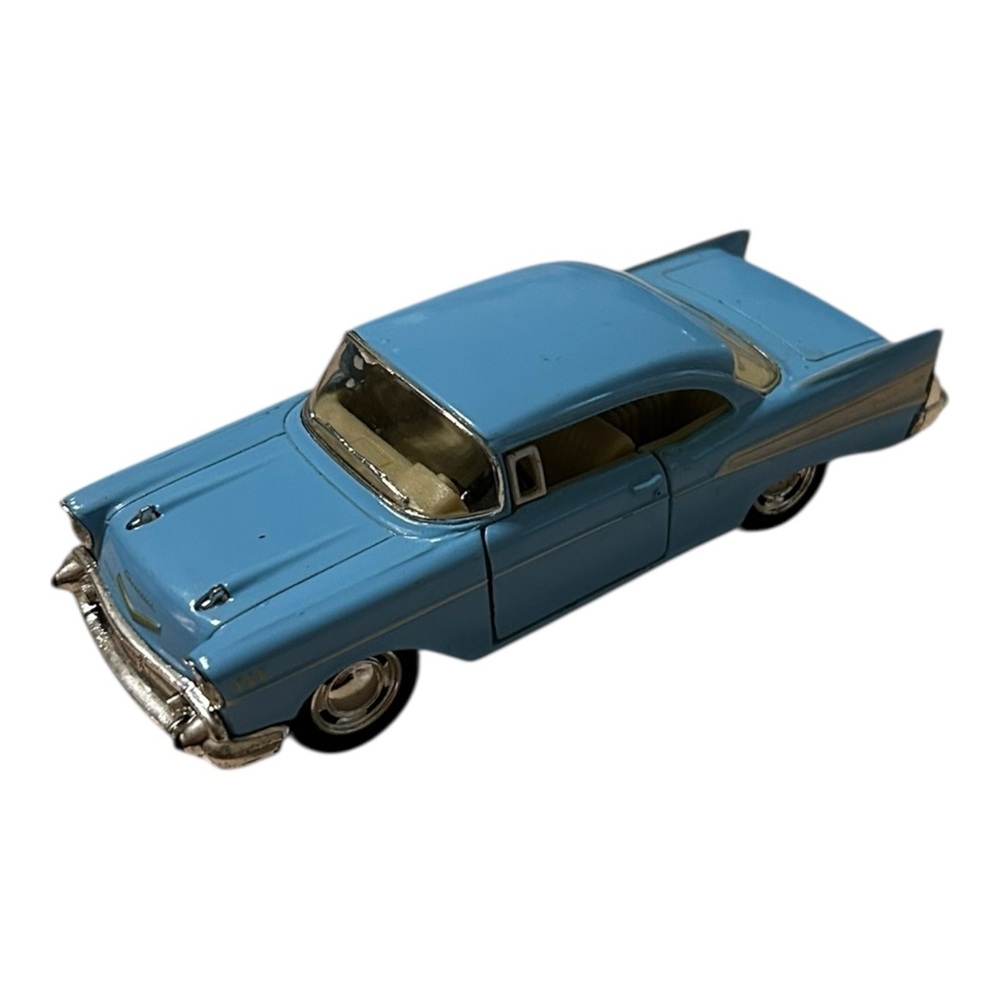 Kinsmart 1957 Chevrolet Bel Air Blue Car 1:40 Scale Model Doors Open 50’s Loose
